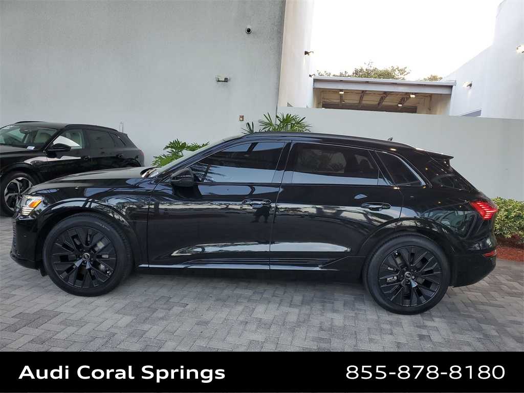 2024 Audi Q8 e-tron Prestige 5