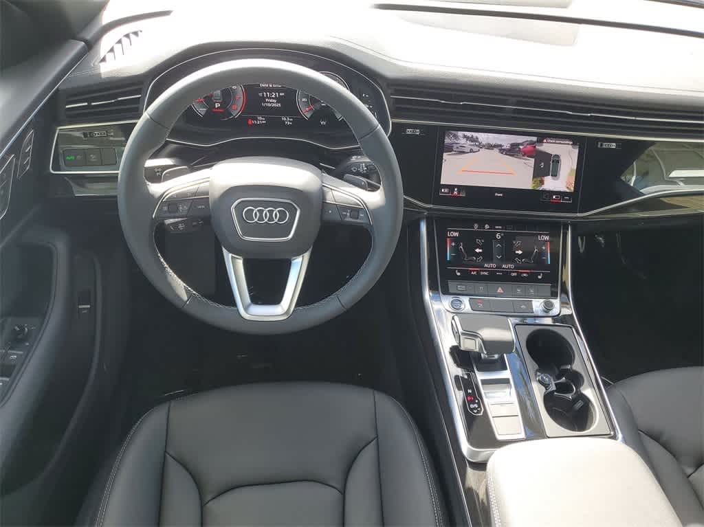 Thumbnail: 2025 Audi Q8 - 18
