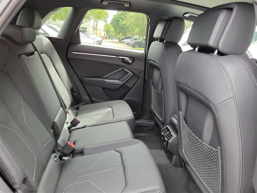 Thumbnail: 2025 Audi Q3 - 13