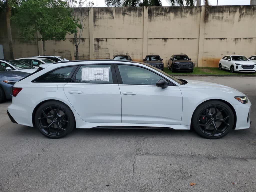 Thumbnail: 2025 Audi RS 6 - 9