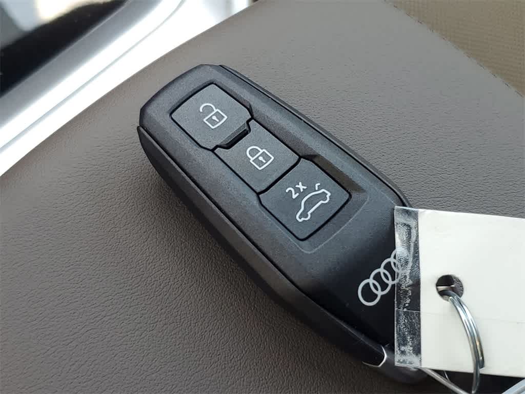 Thumbnail: 2025 Audi Q5 - 28