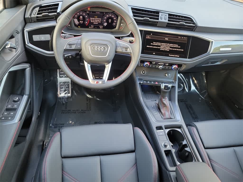 Thumbnail: 2025 Audi Q3 - 10