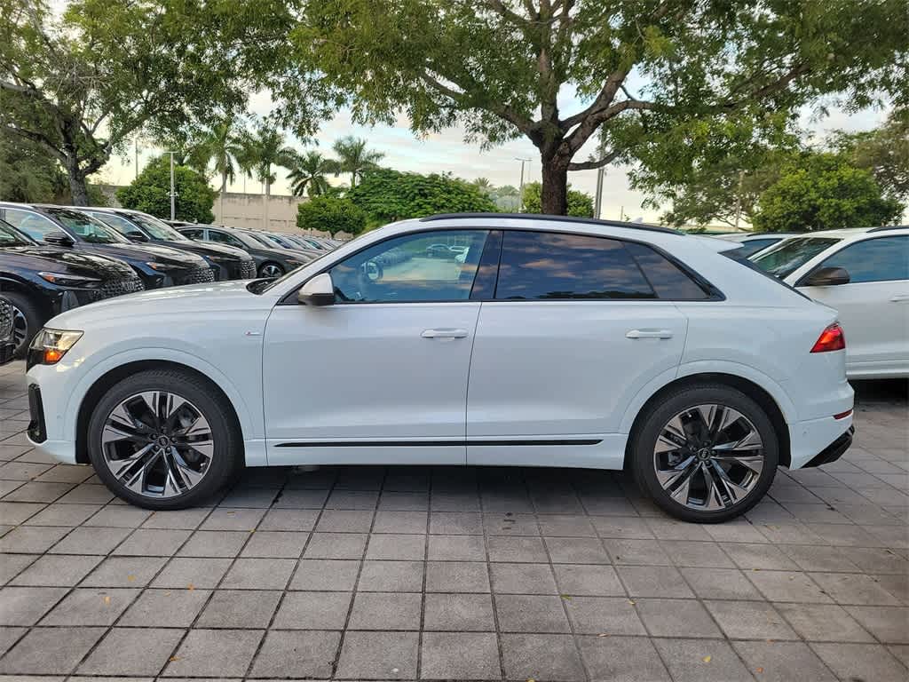 Thumbnail: 2026 Audi Q8 - 3