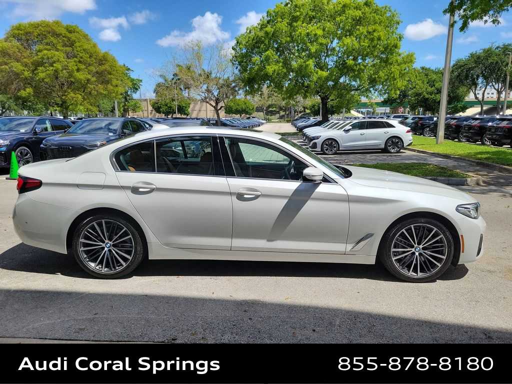 Thumbnail: 2021 BMW 5 Series - 9