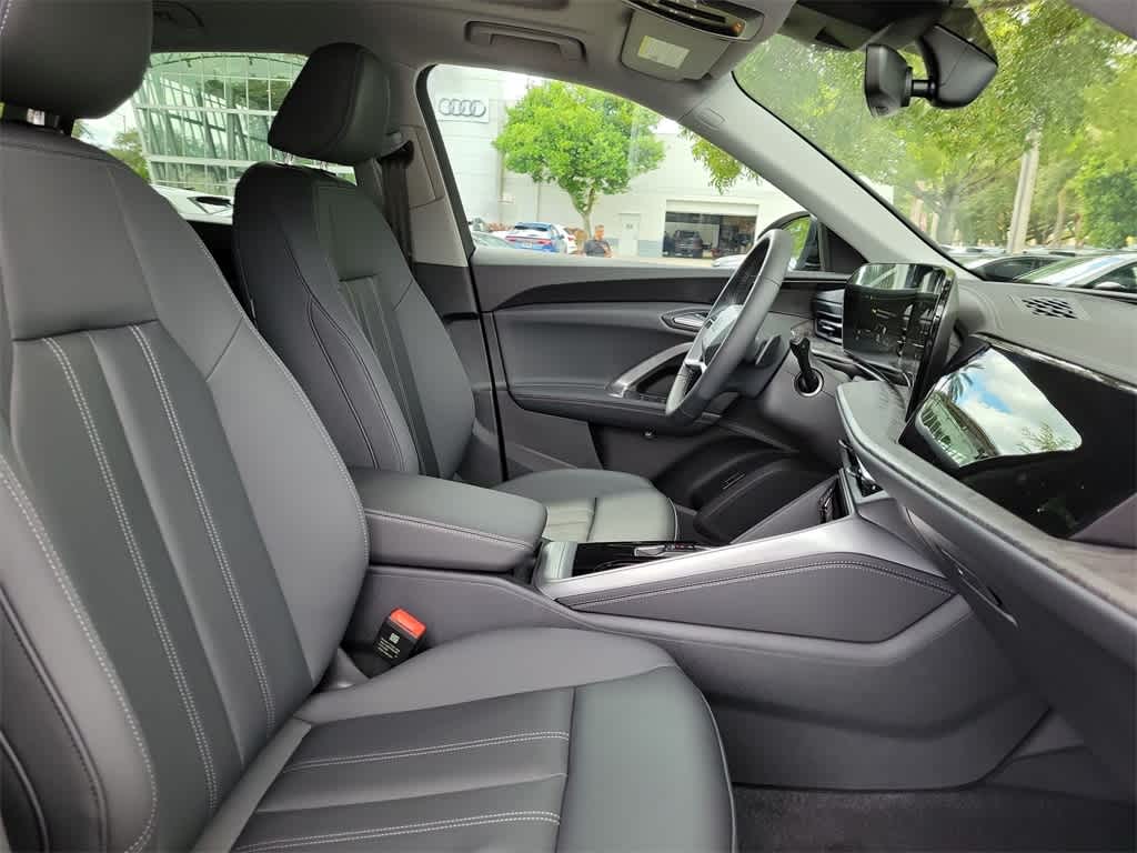 Thumbnail: 2025 Audi Q5 - 14