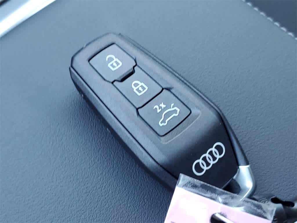 Thumbnail: 2025 Audi Q5 - 28