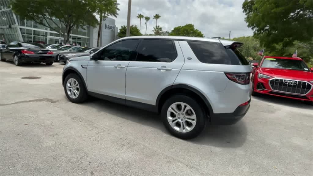 Thumbnail: 2022 Land Rover Discovery Sport - 6