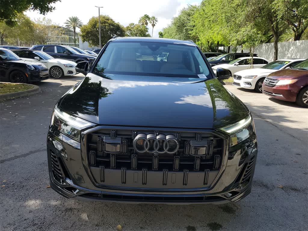 2025 Audi Q7 55 Premium Plus photo 3