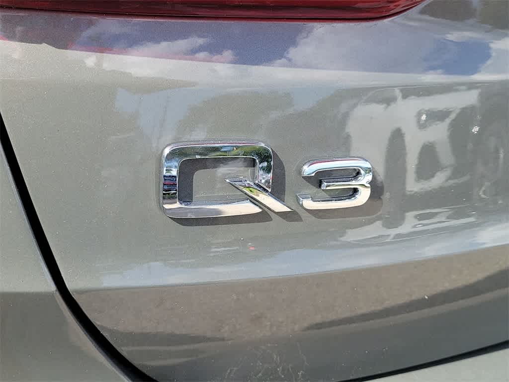 Thumbnail: 2025 Audi Q3 - 15