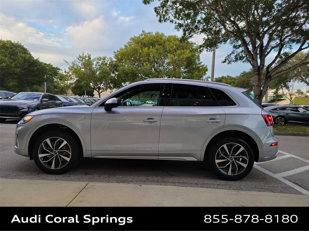 Thumbnail: 2022 Audi Q5 - 3