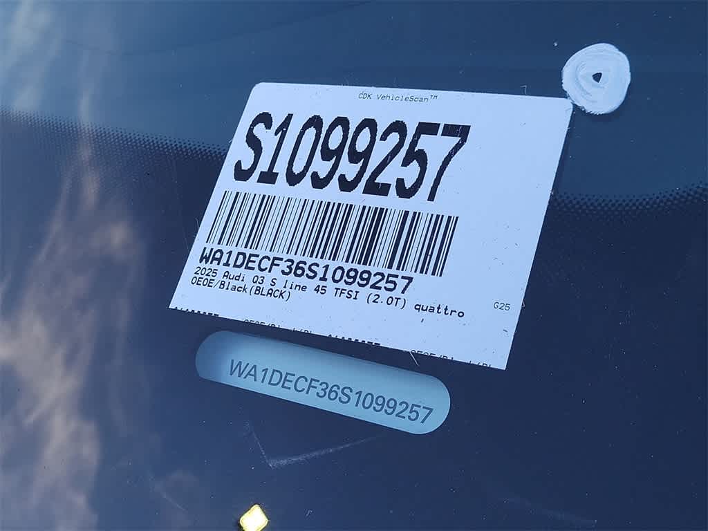 Thumbnail: 2025 Audi Q3 - 21