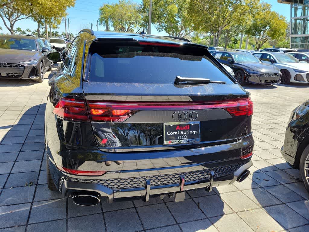 Thumbnail: 2026 Audi RS Q8 - 3