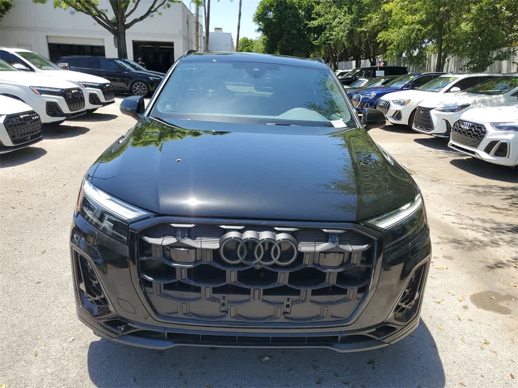 Thumbnail: 2025 Audi SQ7 - 3