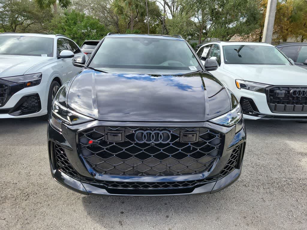 Thumbnail: 2026 Audi RS Q8 - 3
