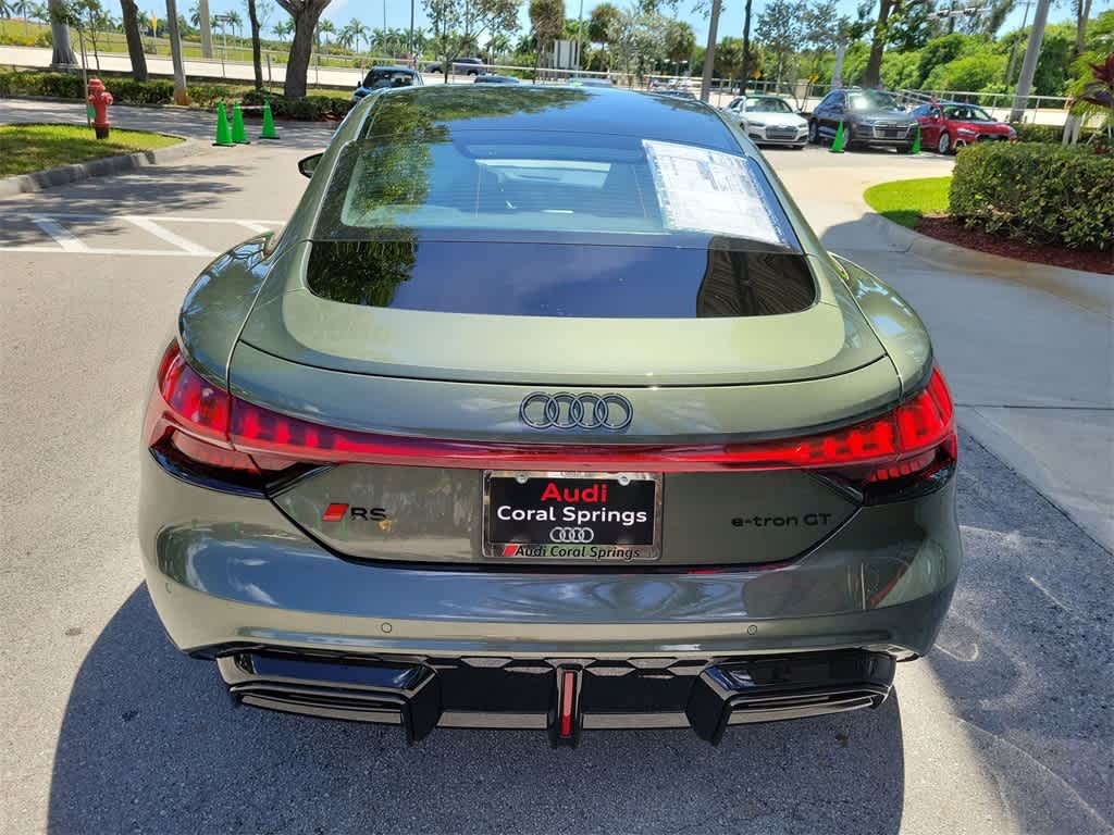 Thumbnail: 2025 Audi RS e-tron GT - 13