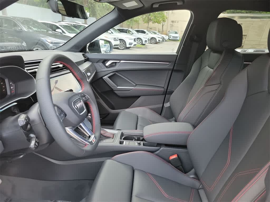 Thumbnail: 2025 Audi Q3 - 19