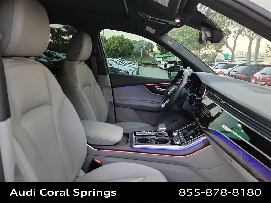 Thumbnail: 2022 Audi Q7 - 22