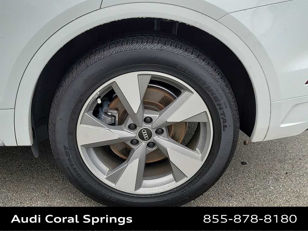 Thumbnail: 2022 Audi Q5 - 16