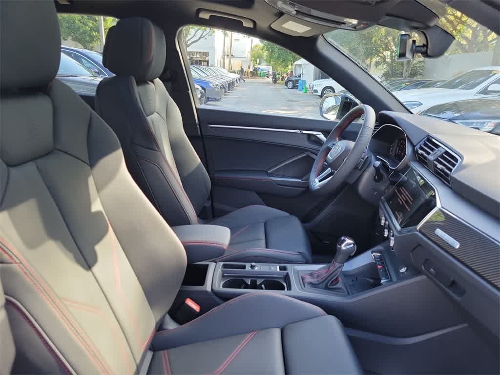 Thumbnail: 2025 Audi Q3 - 14