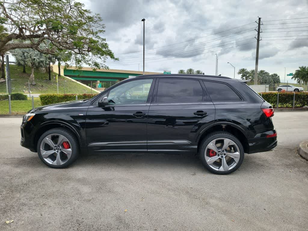 Thumbnail: 2026 Audi Q7 - 5