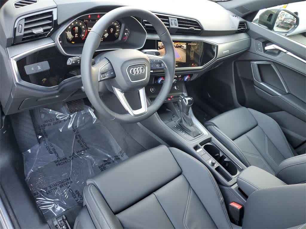 2025 Audi Q3 Premium 10
