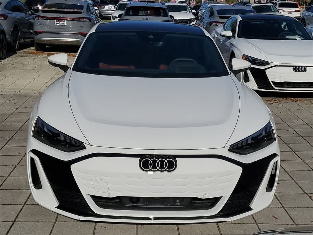 Thumbnail: 2025 Audi e-tron GT - 3