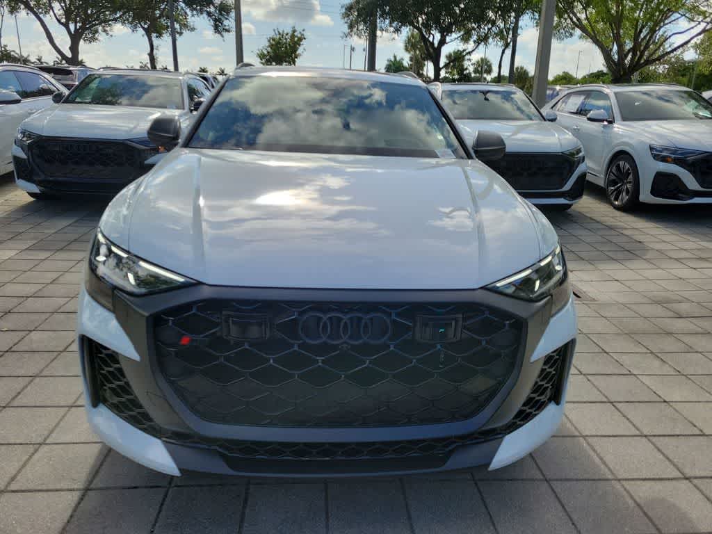 Thumbnail: 2026 Audi RS Q8 - 3
