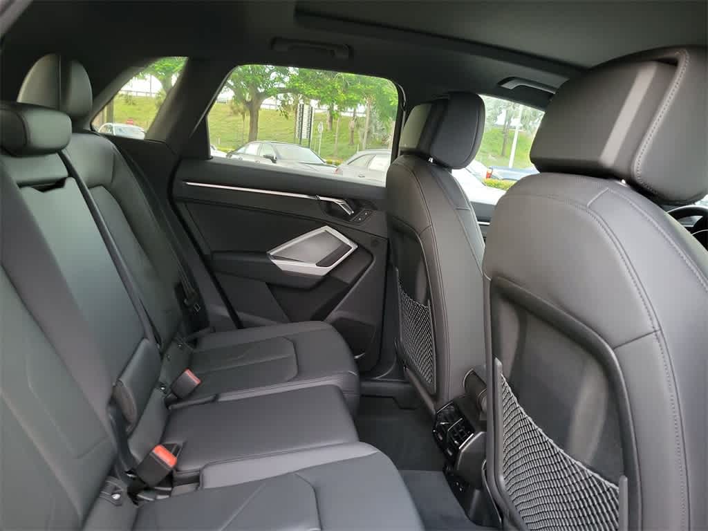 Thumbnail: 2025 Audi Q3 - 13