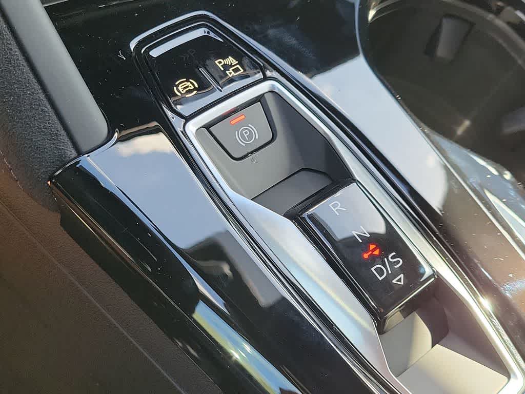 Thumbnail: 2026 Audi SQ5 - 25