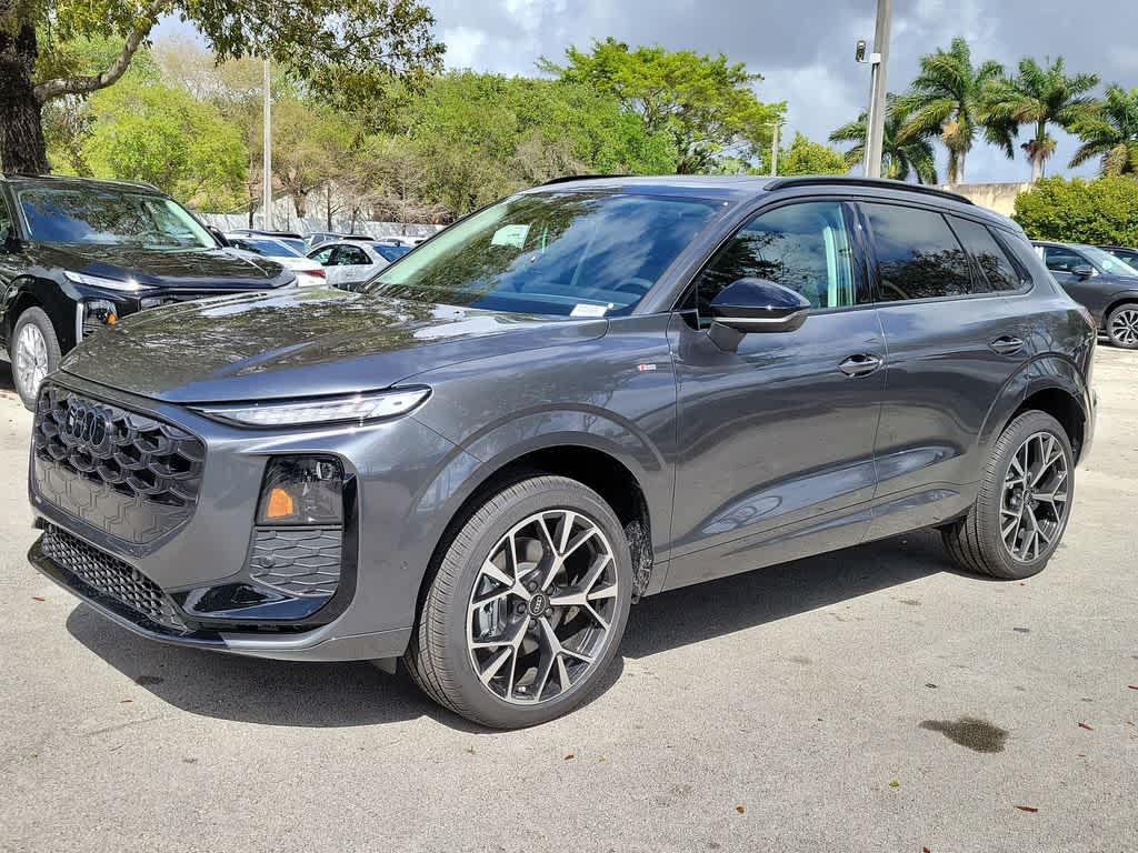 Thumbnail: 2026 Audi Q3 - 4