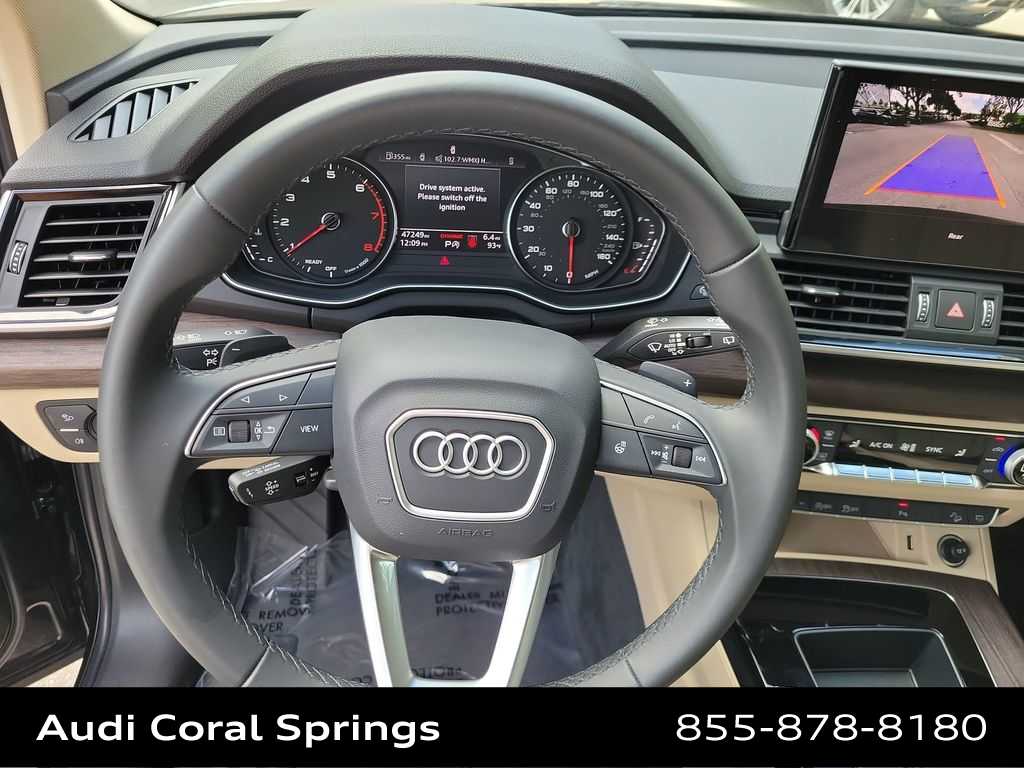 Thumbnail: 2023 Audi Q5 - 23