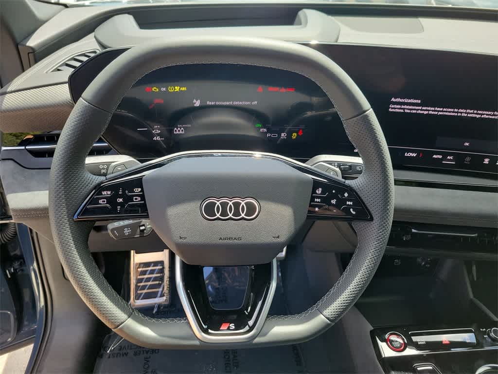 Thumbnail: 2025 Audi SQ6 e-tron - 15