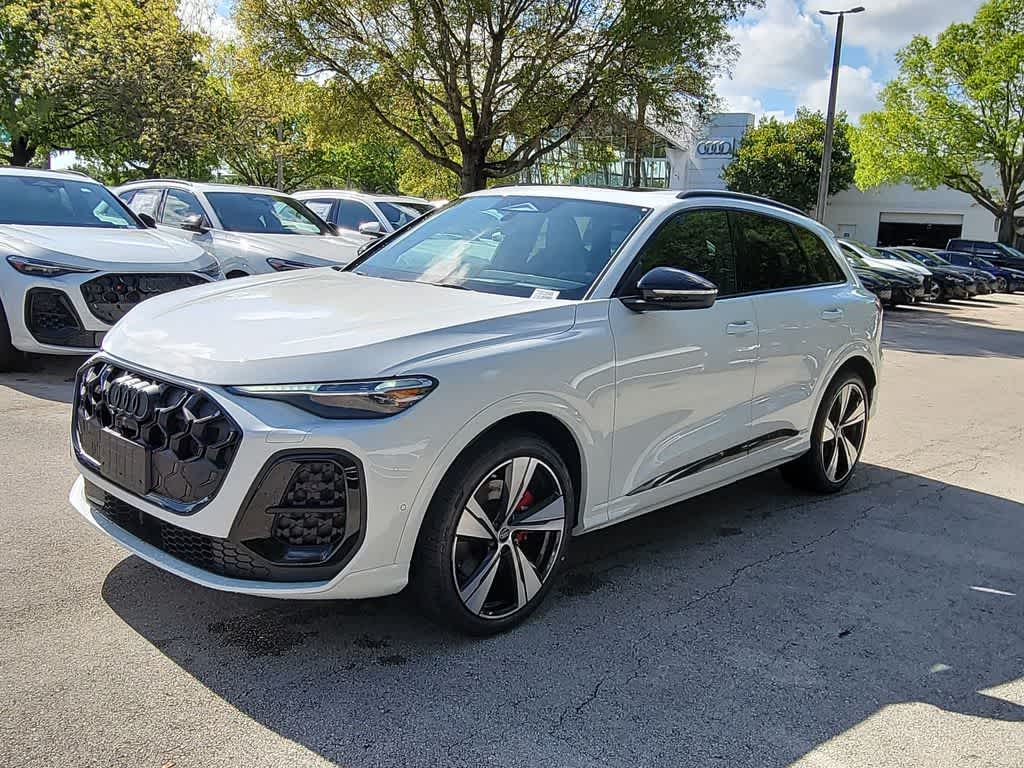 Thumbnail: 2026 Audi SQ5 - 4