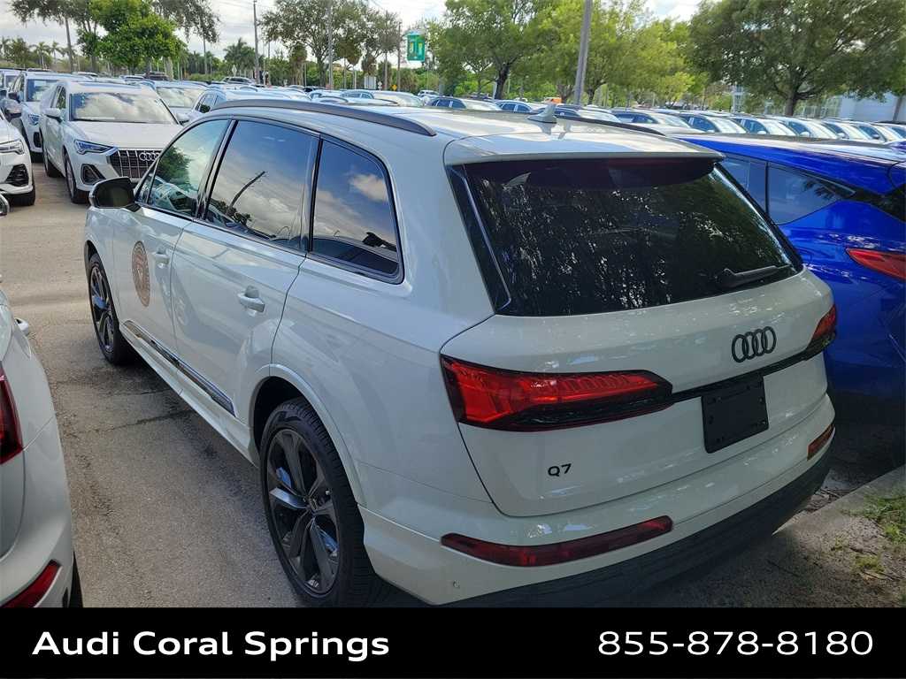 Thumbnail: 2025 Audi Q7 - 16