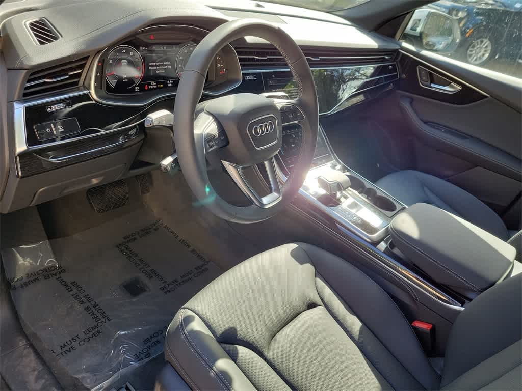 Thumbnail: 2026 Audi Q8 - 10