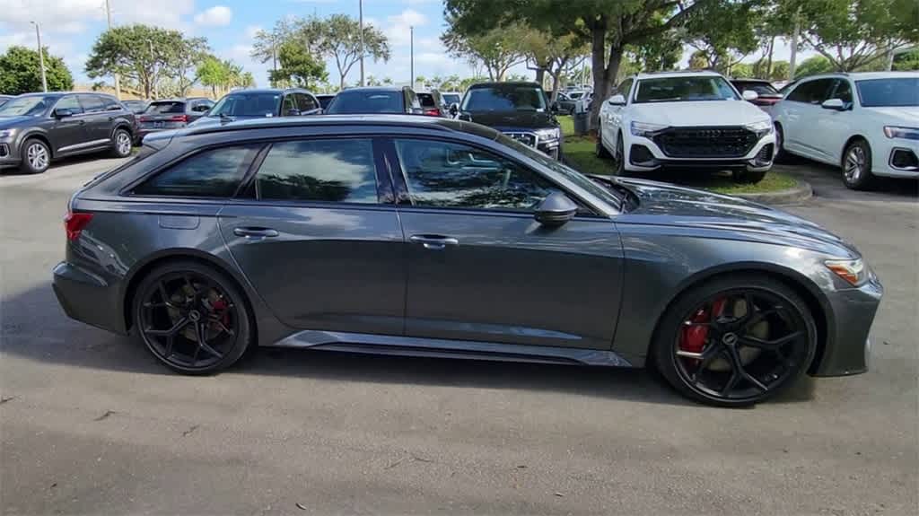 Thumbnail: 2025 Audi RS 6 - 9