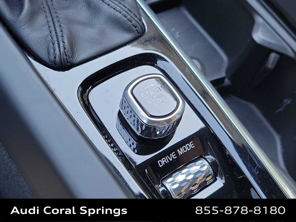 Thumbnail: 2019 Volvo XC60 - 27