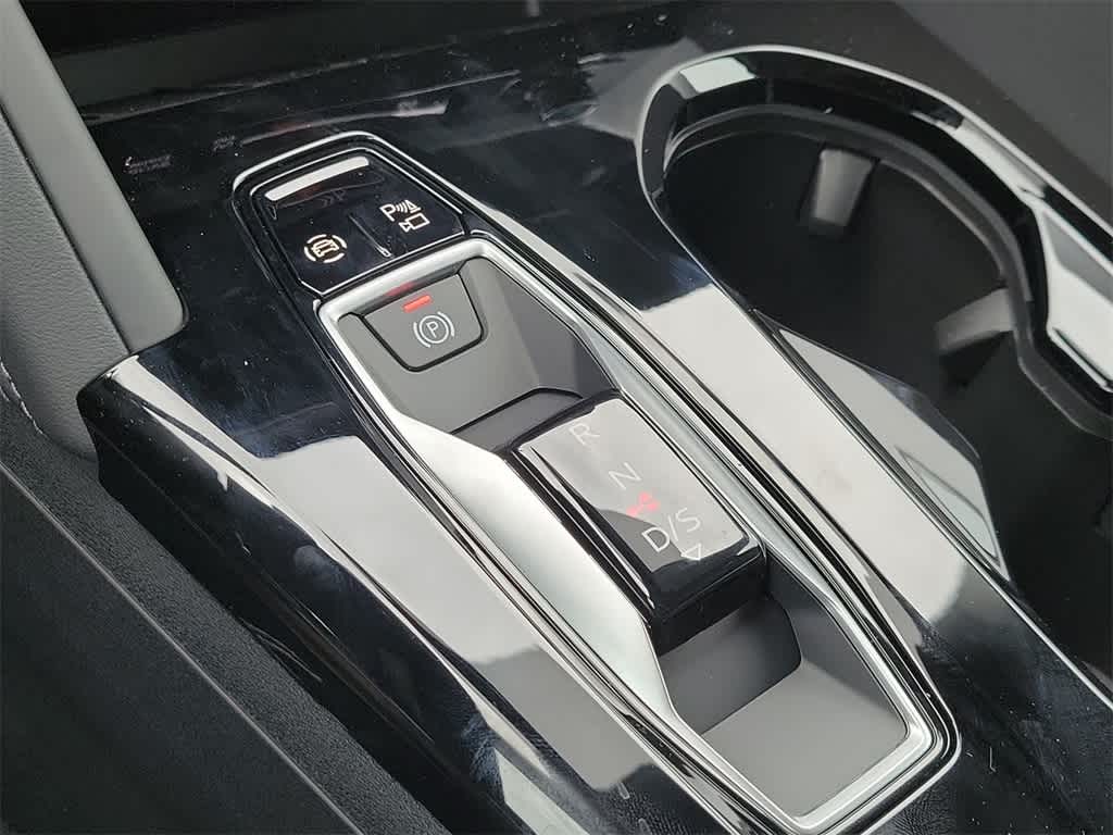 Thumbnail: 2025 Audi Q5 - 17