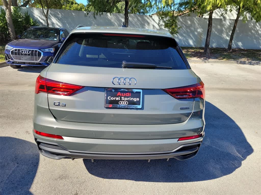 Thumbnail: 2025 Audi Q3 - 7