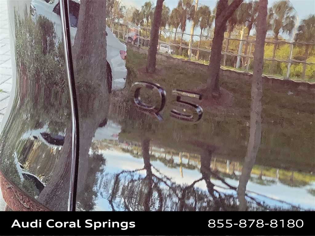 Thumbnail: 2025 Audi Q5 - 15