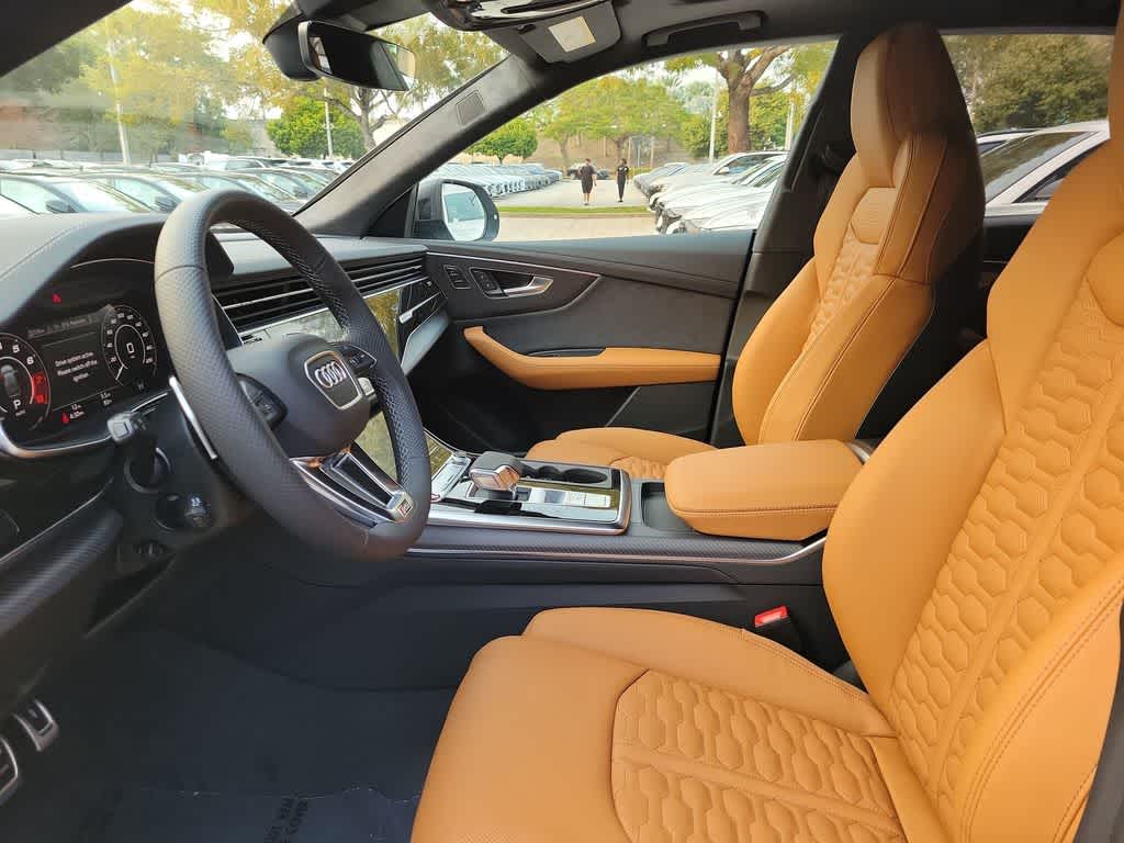 Thumbnail: 2026 Audi RS Q8 - 11