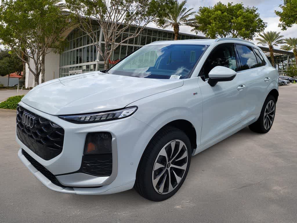 Thumbnail: 2026 Audi Q3 - 1