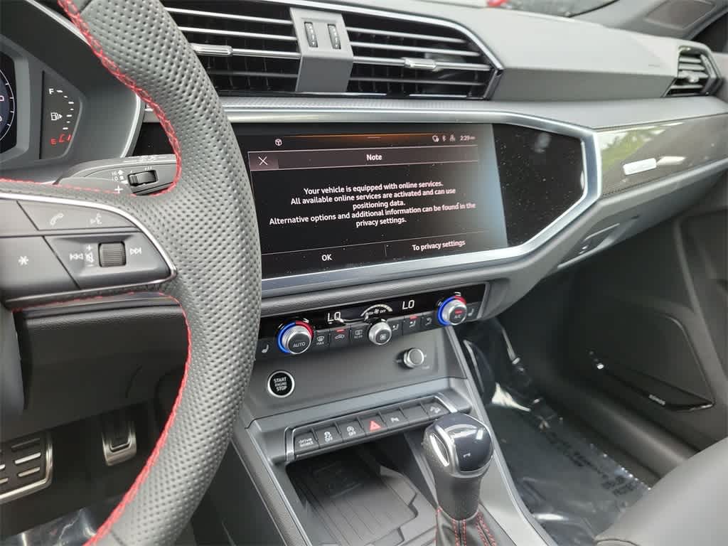 Thumbnail: 2025 Audi Q3 - 24