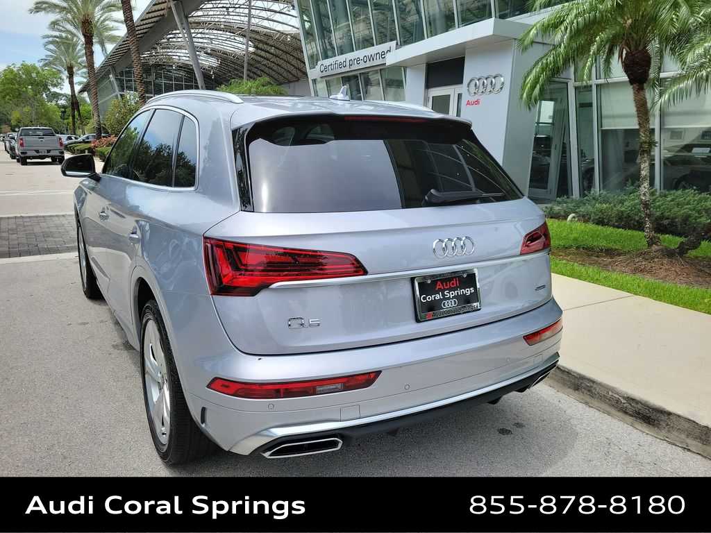 Thumbnail: 2022 Audi Q5 - 12