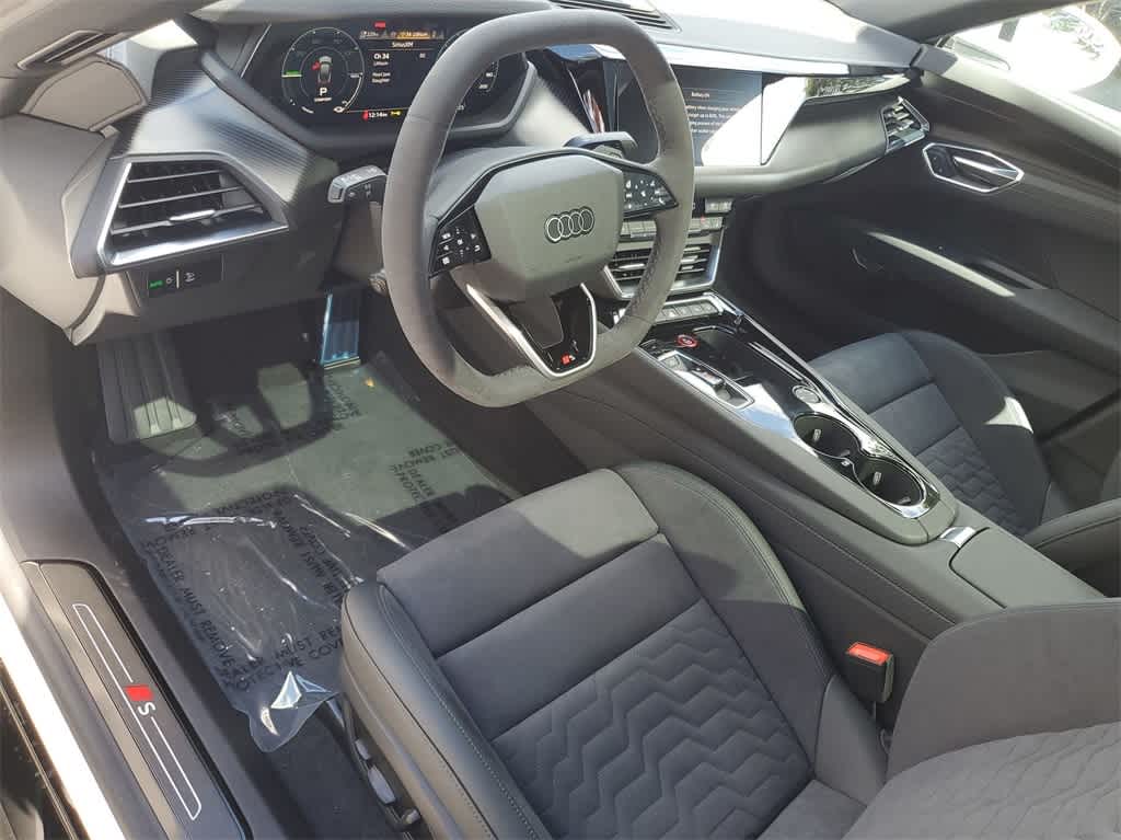 2025 Audi e-tron GT Premium Plus 10