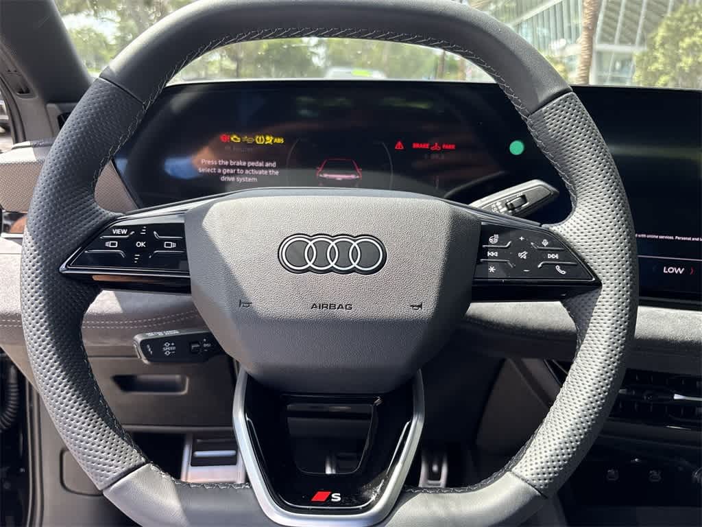 Thumbnail: 2025 Audi e-tron S - 29