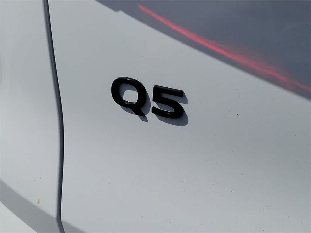 Thumbnail: 2025 Audi Q5 - 15
