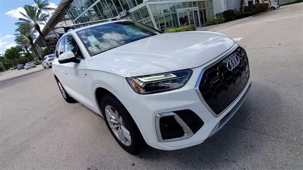 Thumbnail: 2022 Audi Q5 - 2