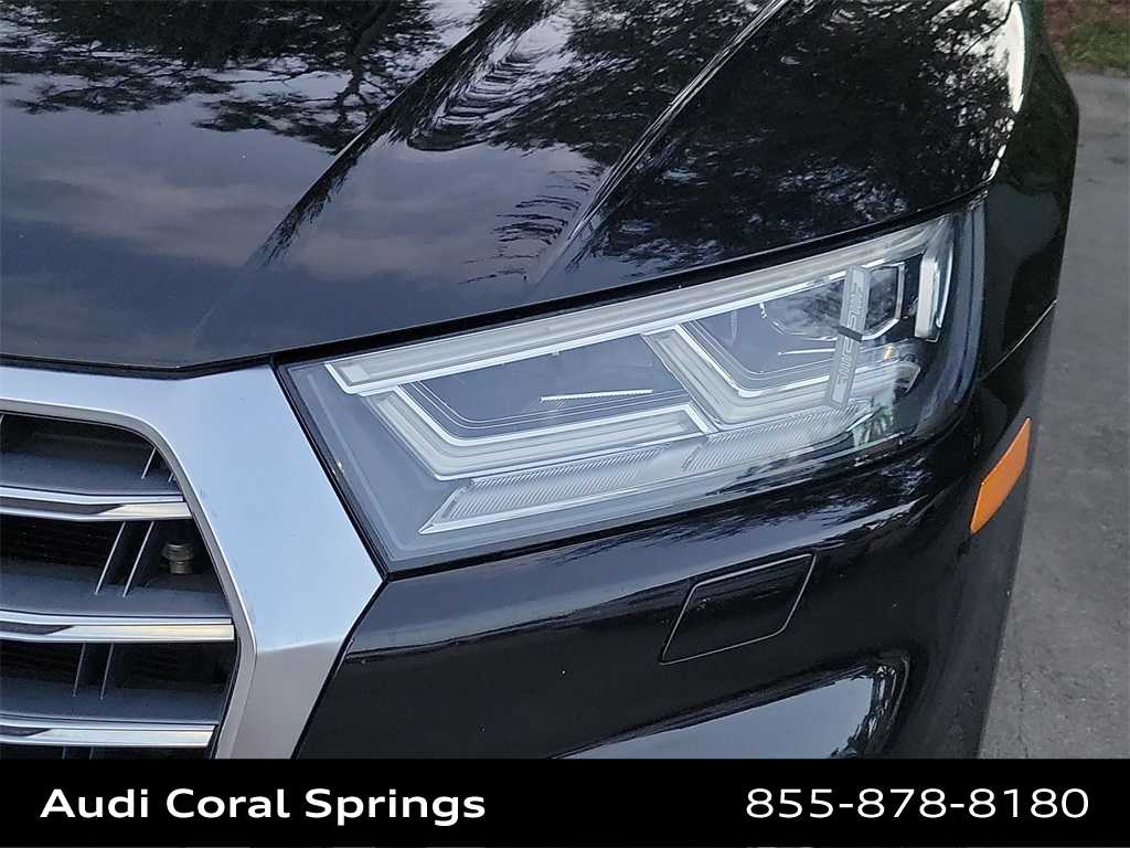Thumbnail: 2018 Audi SQ5 - 23