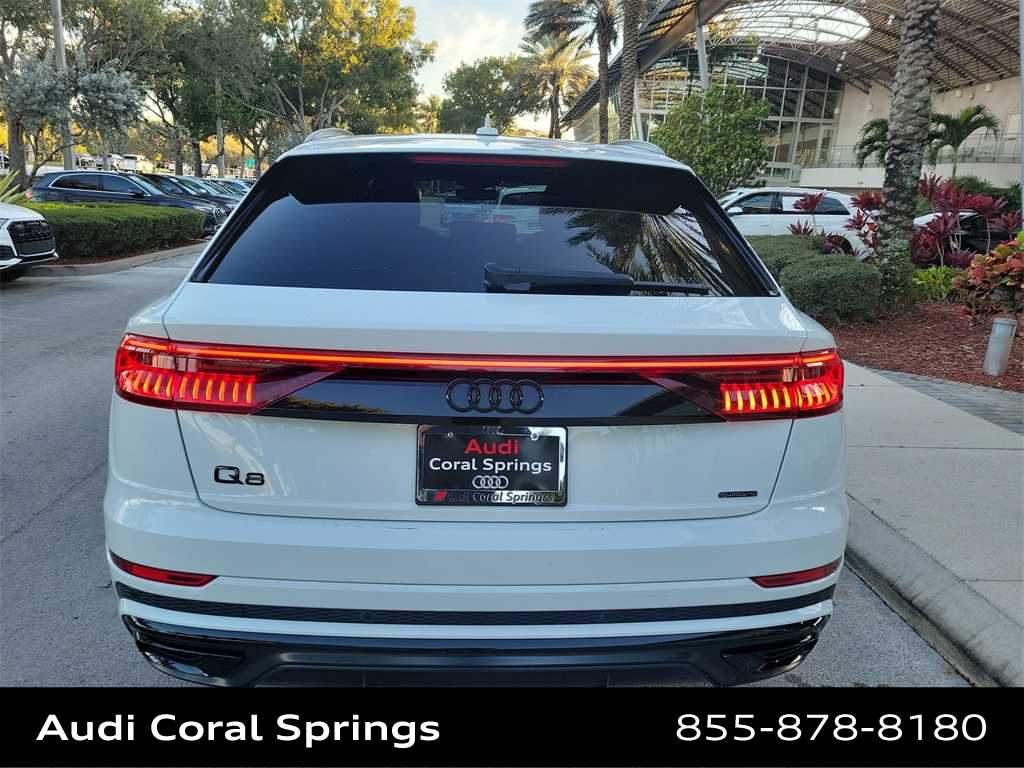 Thumbnail: 2022 Audi Q8 - 13